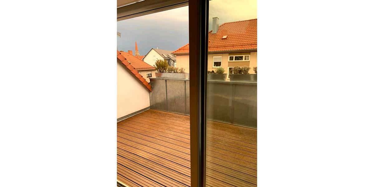 Dachgeschoßwohnung Nürnberg Rabus - 3.5 Zimmer, 103 m&sup2;, 1.500&euro; | Angebot:27582192