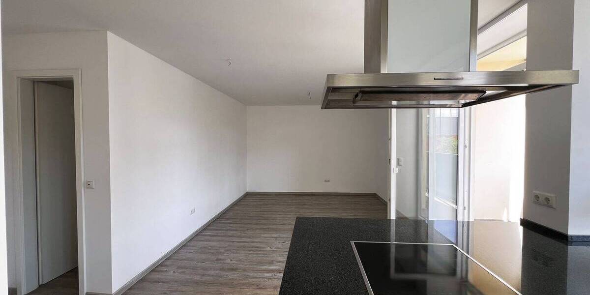 Etagenwohnung Nürnberg Steinbühl - 2 Zimmer, 65 m&sup2;, 1.000&euro; | Angebot:26410309