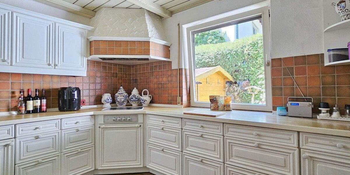 TOP WOHNLAGE-Nürnberg-Weiherhaus! Doppelhaushälfte mit Terrasse, Garten und Garage! 4 zimmer