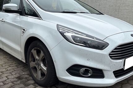 Ford S-Max 194.651 km 7.000 &euro; Fürth 90763