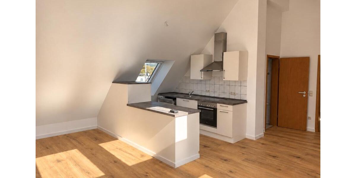 Dachgeschoßwohnung Forchheim - 2 Zimmer, 50 m&sup2;, 550&euro; | Angebot:27609801