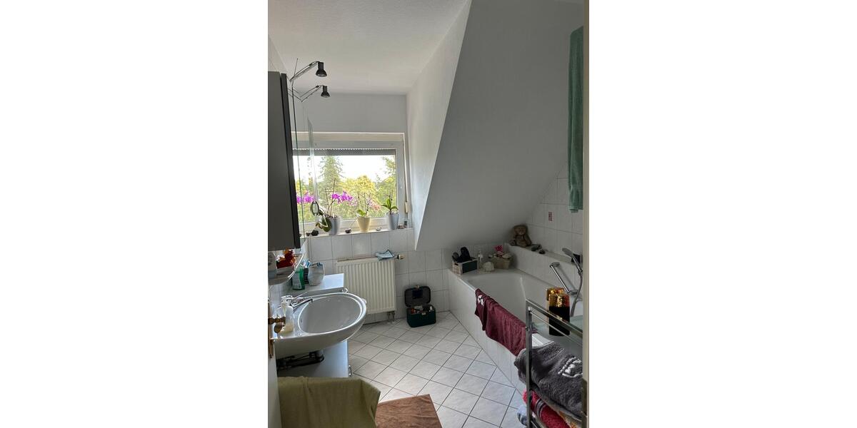 Reihenhaus Roßtal - 6 Zimmer, 127 m&sup2;, 599.000&euro; | Angebot:27299085