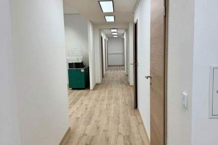 Büro Praxis Seminarräume Nürnberg - saniert, ca. 220 m², bei Hbf - provisionsfrei (Eigentümer) zimmer