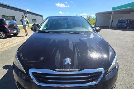 Peugeot 308 136.818 km 7.599 &euro; Langenzenn 90579