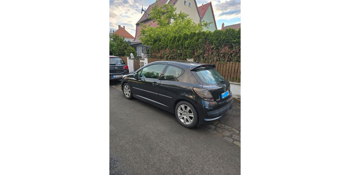 Peugeot 207 207.860 km 850 &euro; Nurnberg 90471