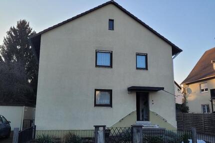 Haus Nürnberg Altenfurt - 7 Zimmer, 180 m&sup2;, 800.000&euro; | Angebot:26614717