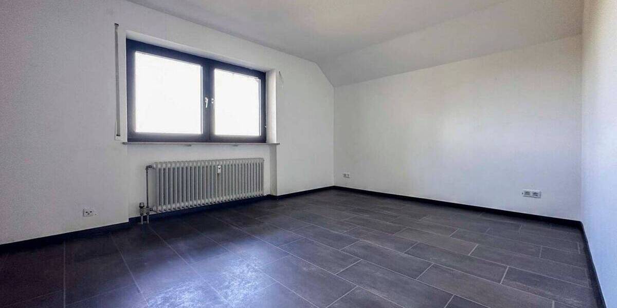 Mehrfamilienhaus, Wohnhaus Heßdorf Niederlindach - 9 Zimmer, 230 m&sup2;, 528.000&euro; | Angebot:26827480