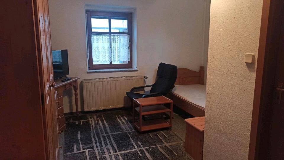 Etagenwohnung Nürnberg Katzwang - 1 Zimmer, 25 m&sup2;, 280&euro; | Angebot:25376405