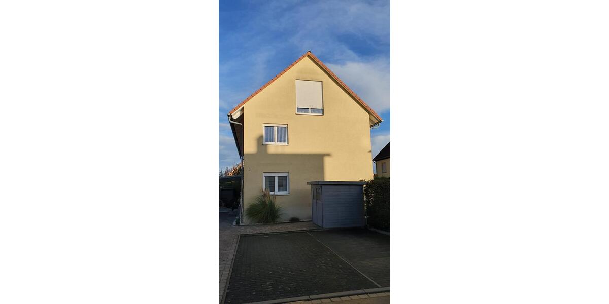 Gepflegte Doppelhaushälfte in Herzogenaurach Herzo Base ohne Makl 4 zimmer