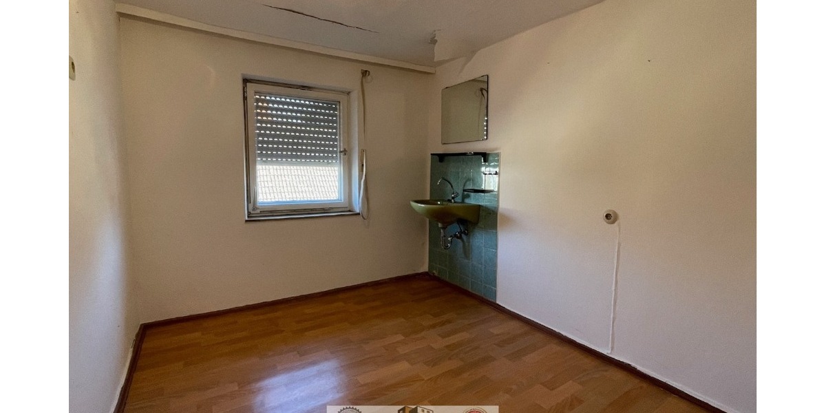 Großes Haus mit Scheune, Garage, Schuppen, Garten, sofort frei. Für Handwerker, Bastler, Sparfüchse - Bauernhaus, Landhaus Eckental Frohnhof | Angebot:25364269