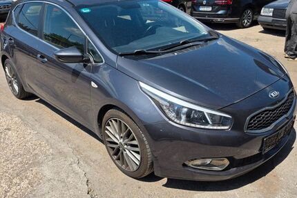 Kia ceed / Ceed 299.000 km 2.750 &euro; Nürnberg 90441