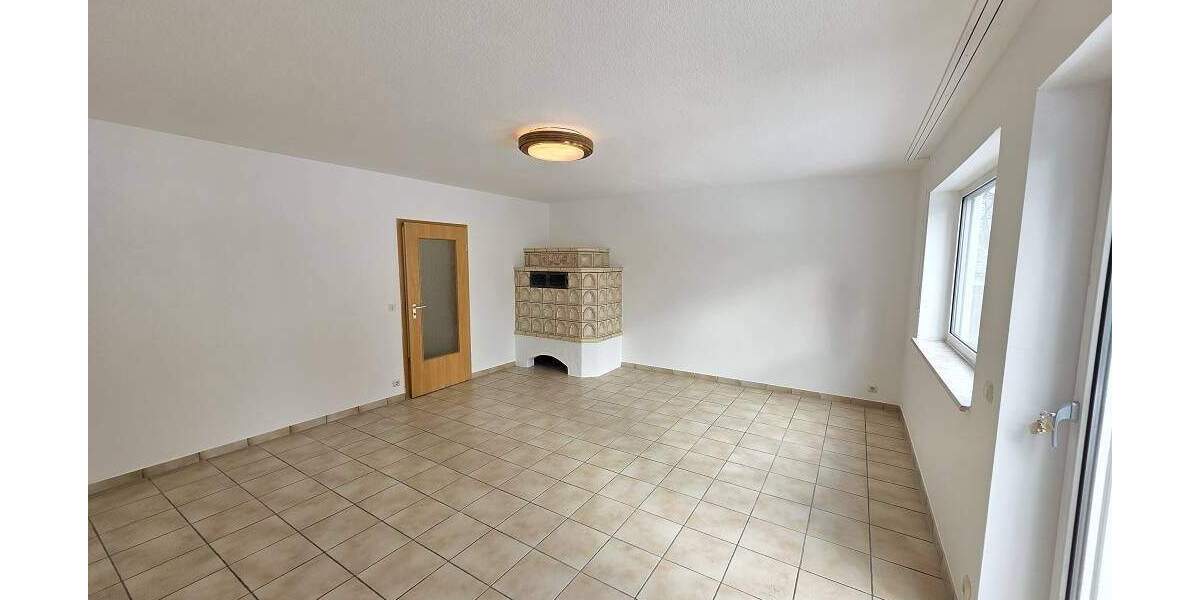 Terrassenwohnung Fürth Weststadt - 4 Zimmer, 125 m&sup2;, 1.200&euro; | Angebot:25779104