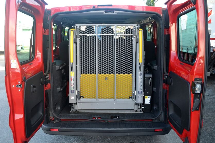Opel Vivaro 101.859 km 19.200 € Nürnberg 90408