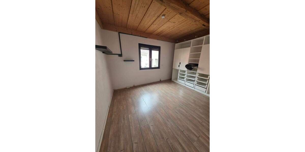 Etagenwohnung Schwabach - 3 Zimmer, 70 m&sup2;, 199.000&euro; | Angebot:25676683