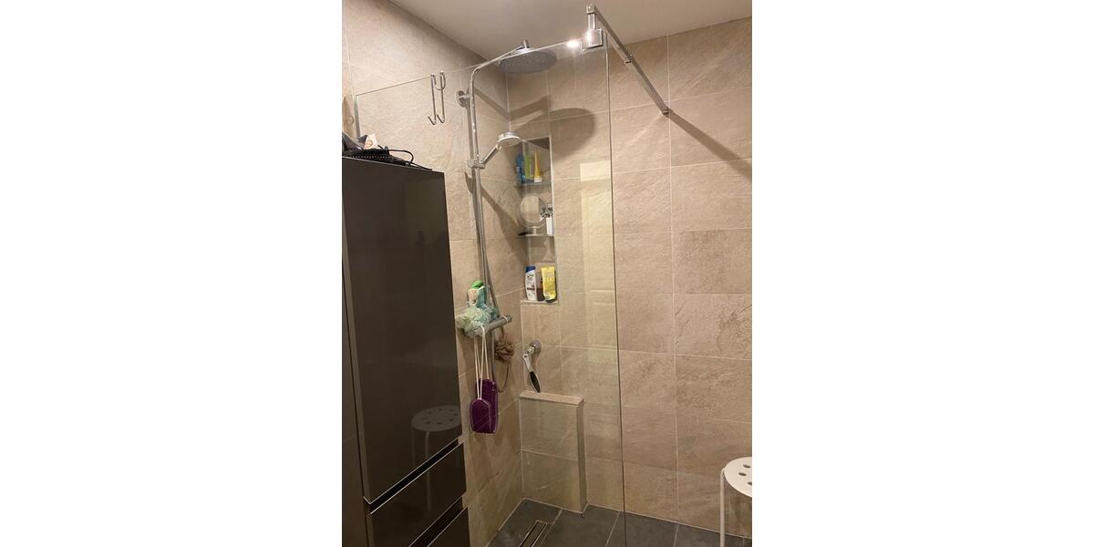 Erdgeschosswohnung , oder als Geschäft 4 zimmer