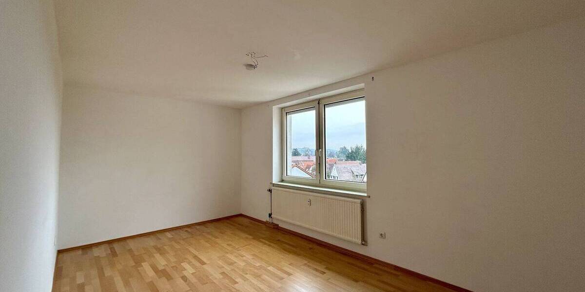 Etagenwohnung Erlangen Stadtrandsiedlung - 3 Zimmer, 84 m&sup2;, 315.000&euro; | Angebot:26741055