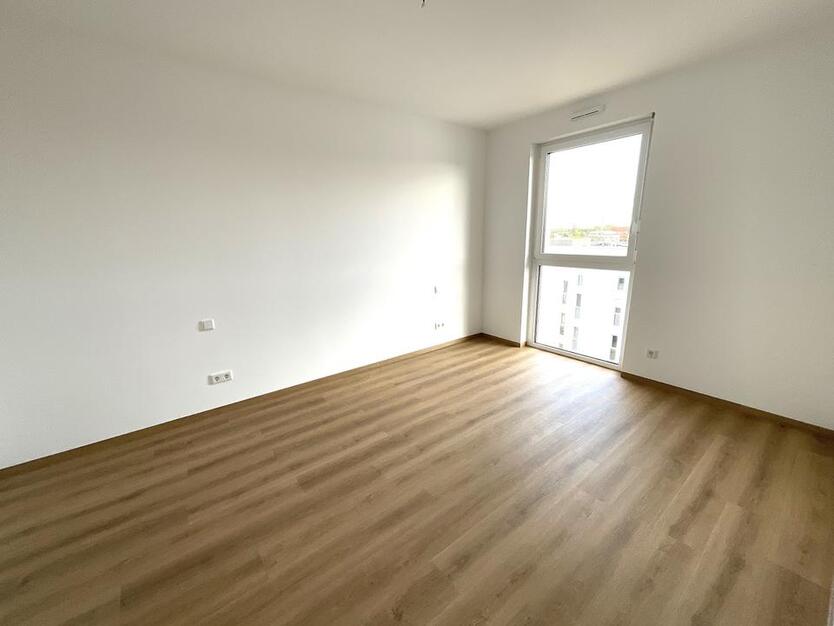 2 Nettokaltmieten frei! *3-Zimmer-Penthouse mit großzügiger Dachterrasse in Nürnberg- Hohe Marter* zimmer