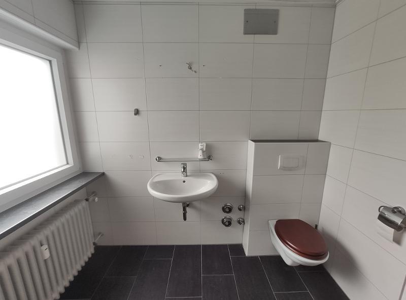 3- Zi. DG Wohnung mit 2 Balkonen und Garage - Etagenwohnung Hemhofen | Angebot:22401892