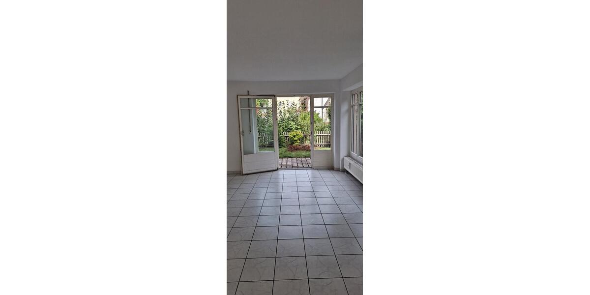 Erdgeschoßwohnung Schwabach - 2 Zimmer, 74 m&sup2;, 820&euro; | Angebot:27600829