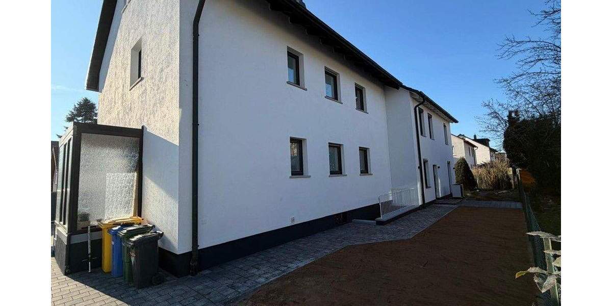 Platz für die ganze Familie - moderne Doppelhaushälfte mit Garten und Terrasse in ruhiger Lage 5 zimmer