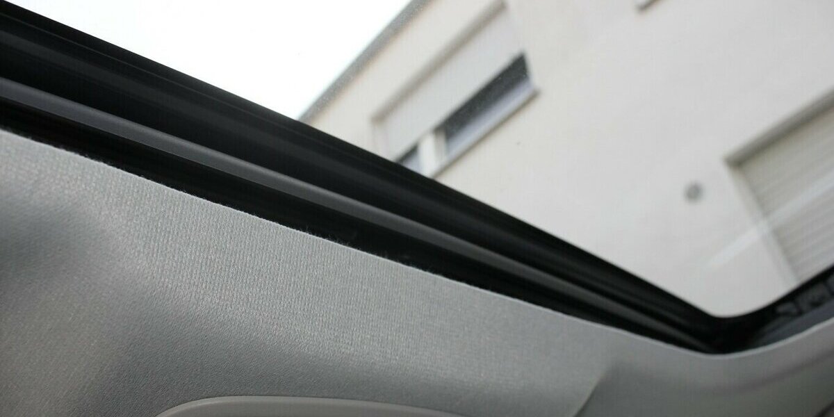 Suzuki Vitara 1.4 Mild-Hybrid Comfort+ 4x2 Autom. 8.500 km 26.990 &euro; Fürth 90763
