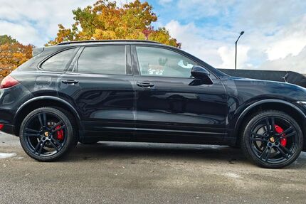 Porsche Cayenne 305.000 km 19.500 &euro; Nürnberg 90439