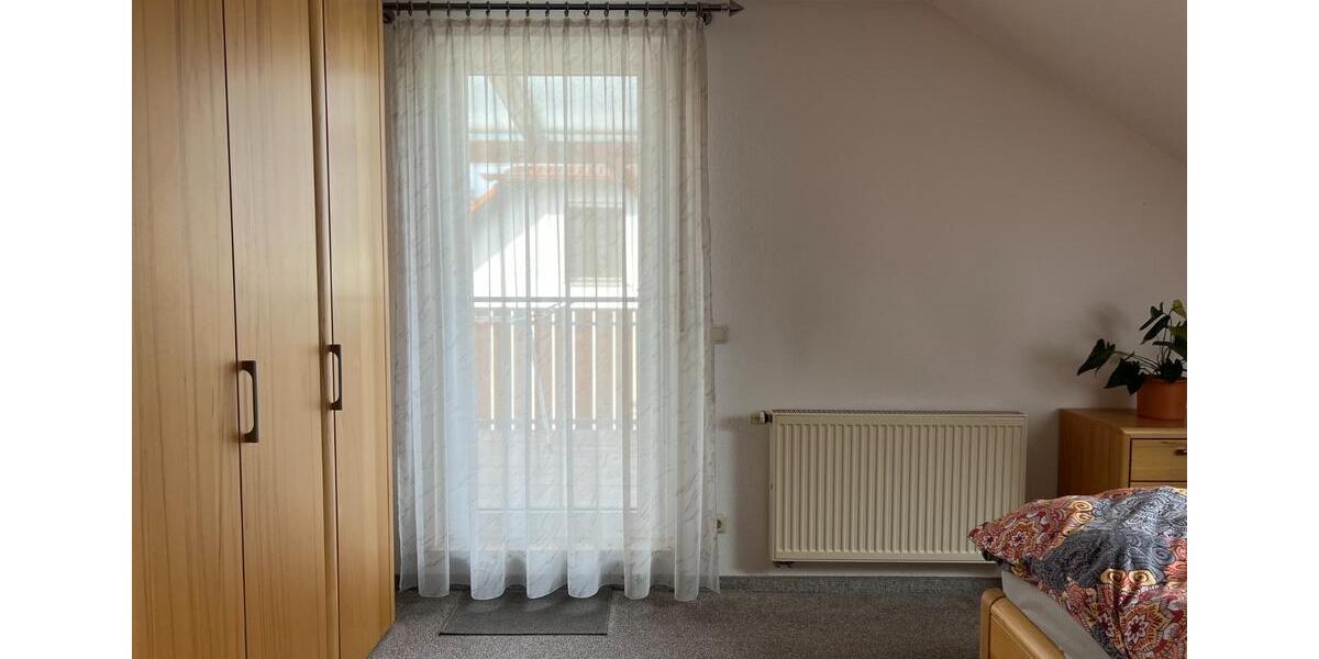 Attraktive 2-Zimmer Dachgeschoss Wohnung in Großenseebach 2 zimmer