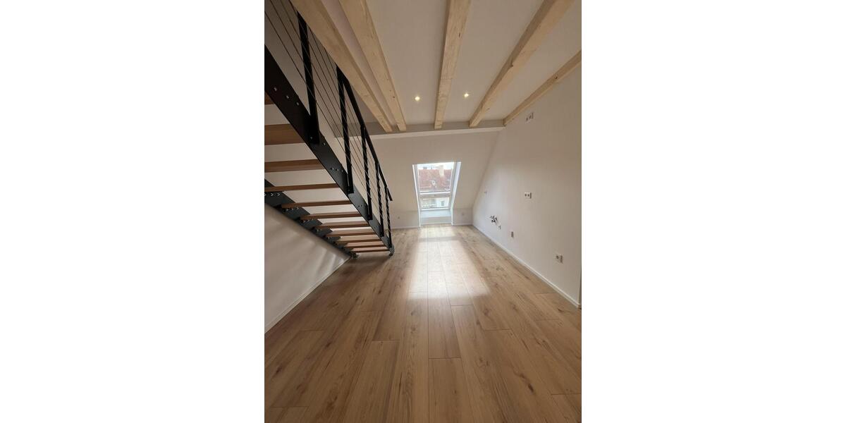 Dachgeschoßwohnung Nürnberg Gibitzenhof - 3 Zimmer, 58 m&sup2;, 960&euro; | Angebot:25652560