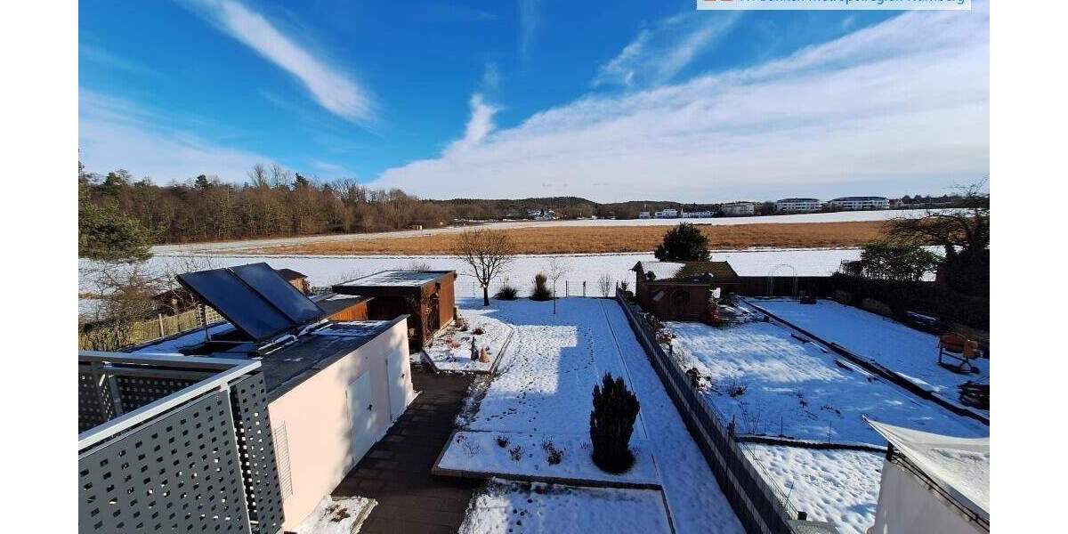 Freiwerdendes Zweifamilienhaus mit Garage in Toplage am Feldrand 6 zimmer