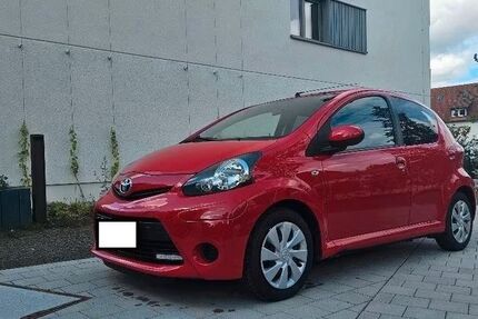 Toyota Aygo (X) 137.000 km 2.800 &euro; Nürnberg 90429