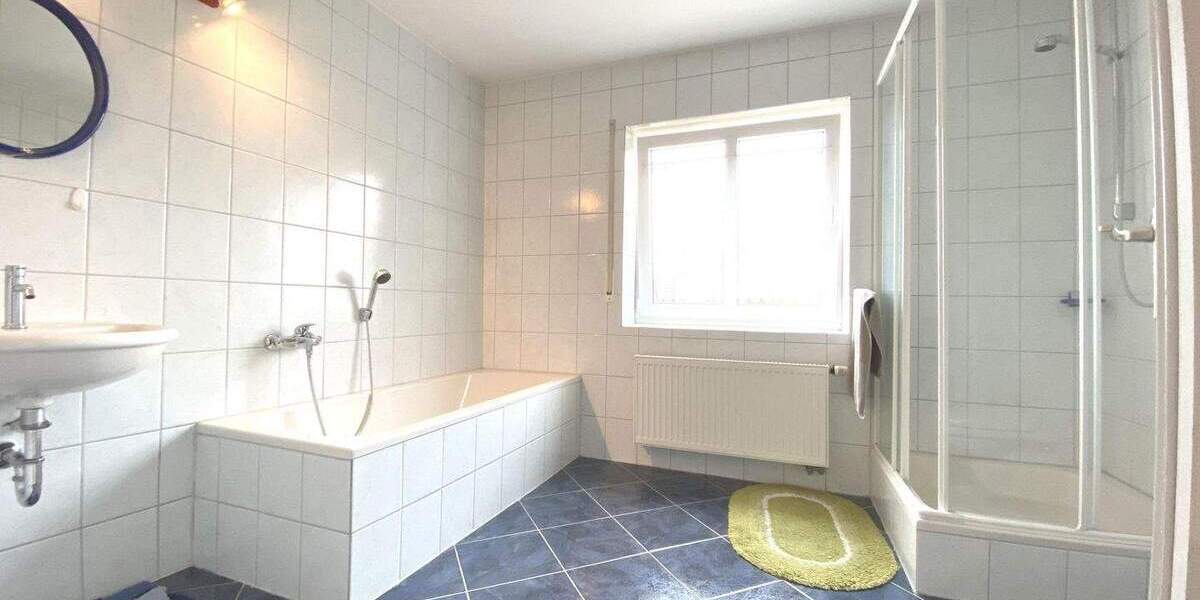 Einfamilienhaus Roßtal Weitersdorf - 9 Zimmer, 187 m&sup2;, 349.000&euro; | Angebot:25771449