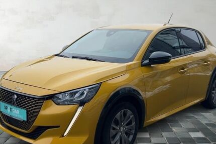 Peugeot 208 18.000 km 19.990 &euro; Nürnberg OT Schweinau 90439