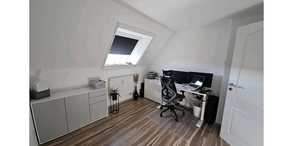 Wunderschöne, moderne 4-Zimmer Dachgeschosswohnung 4 zimmer