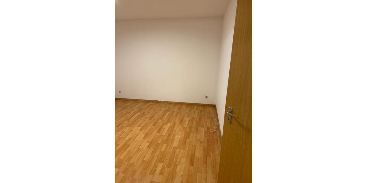 Moderne 2-Zi.-Wohnung (Fußbodenheizung&TG-Stellplatz) – ab 1.2.26 2 zimmer