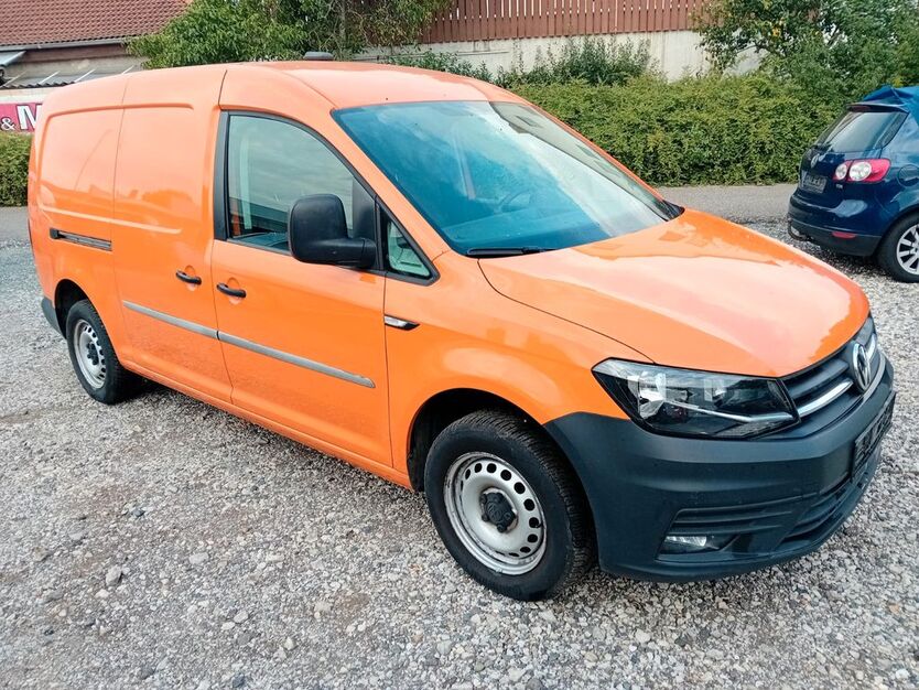 VW Caddy 175.200 km 9.500 € Nürnberg 90431