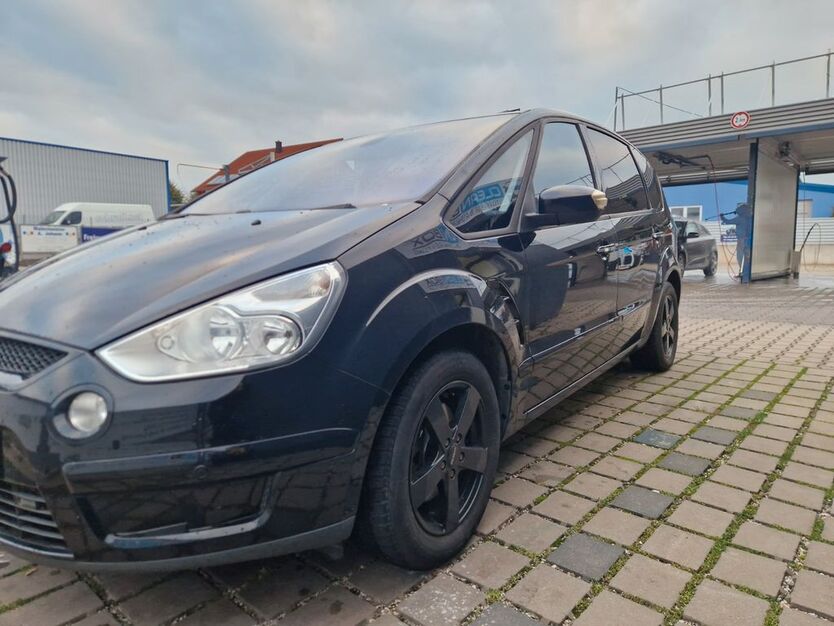 Ford S-Max 167.000 km 5.900 € Langenzenn 90579