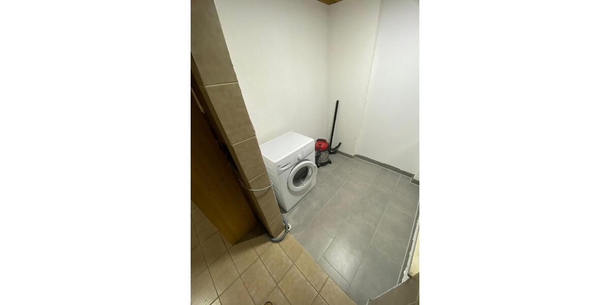 Erdgeschoßwohnung Nürnberg Altenfurt - 5 Zimmer, 140 m&sup2;, 2.000&euro; | Angebot:26648183