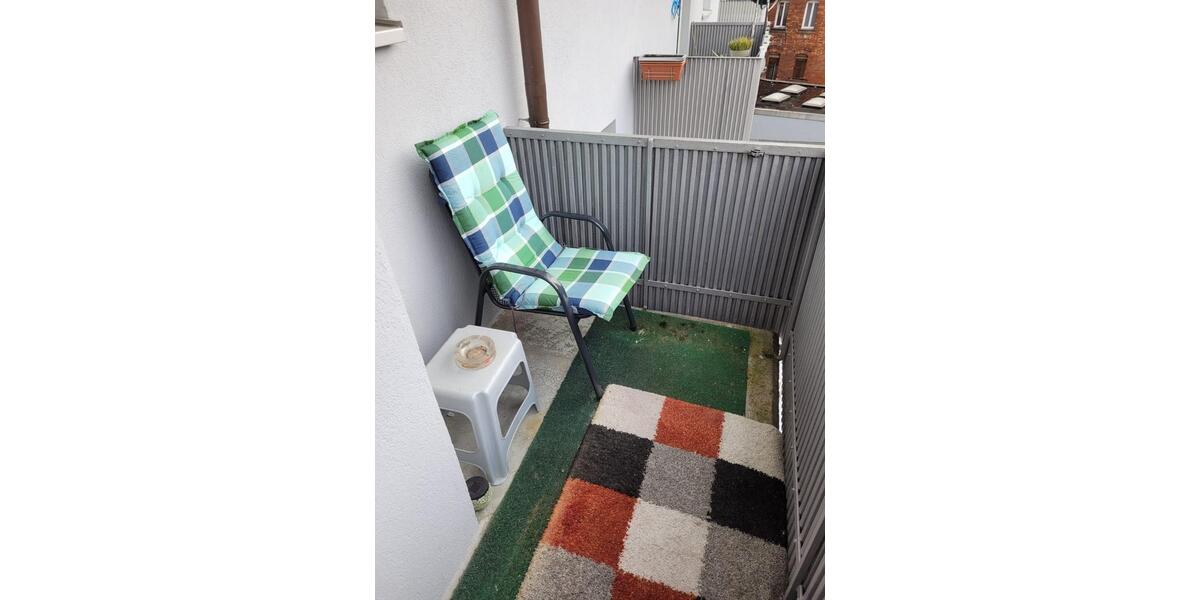 Helle, modernisierte 2-Zimmer-Wohnung mit Balkon – Zentrale Lage 2 zimmer