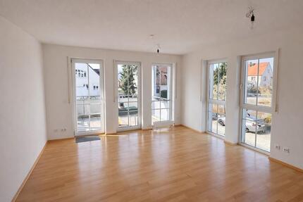 Wohnung Burgthann - 3 Zimmer, 75 m&sup2;, 950&euro; | Angebot:25521109