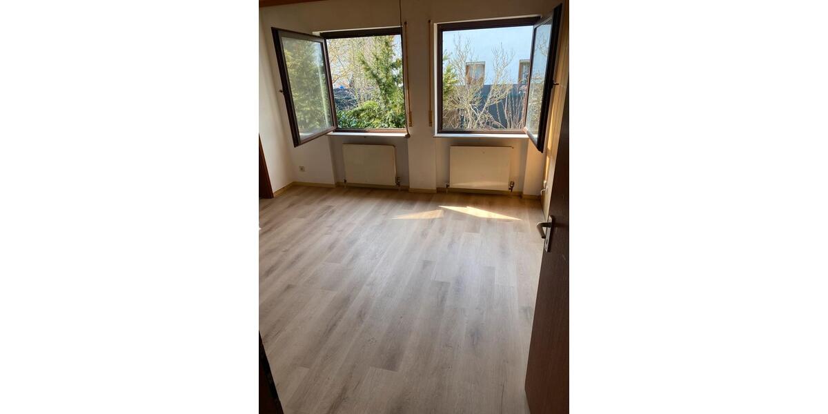 Erdgeschoßwohnung Nürnberg Erlenstegen - 1 Zimmer, 50 m&sup2;, 600&euro; | Angebot:25126677