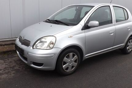 Toyota Yaris 167.000 km 1.999 &euro; Fürth Burgfarrnbach 90768