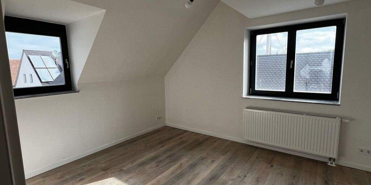 Etagenwohnung Cadolzburg - 4 Zimmer, 99 m&sup2;, 310.000&euro; | Angebot:25797922
