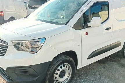 Opel Combo 152.730 km 12.900 &euro; Nürnberg 90431