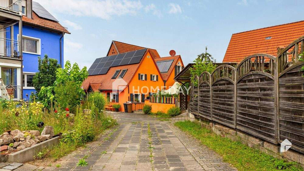 Schönes Bauernhaus mit 6 Zimmern und Garage in sehr guter Lage 6 zimmer