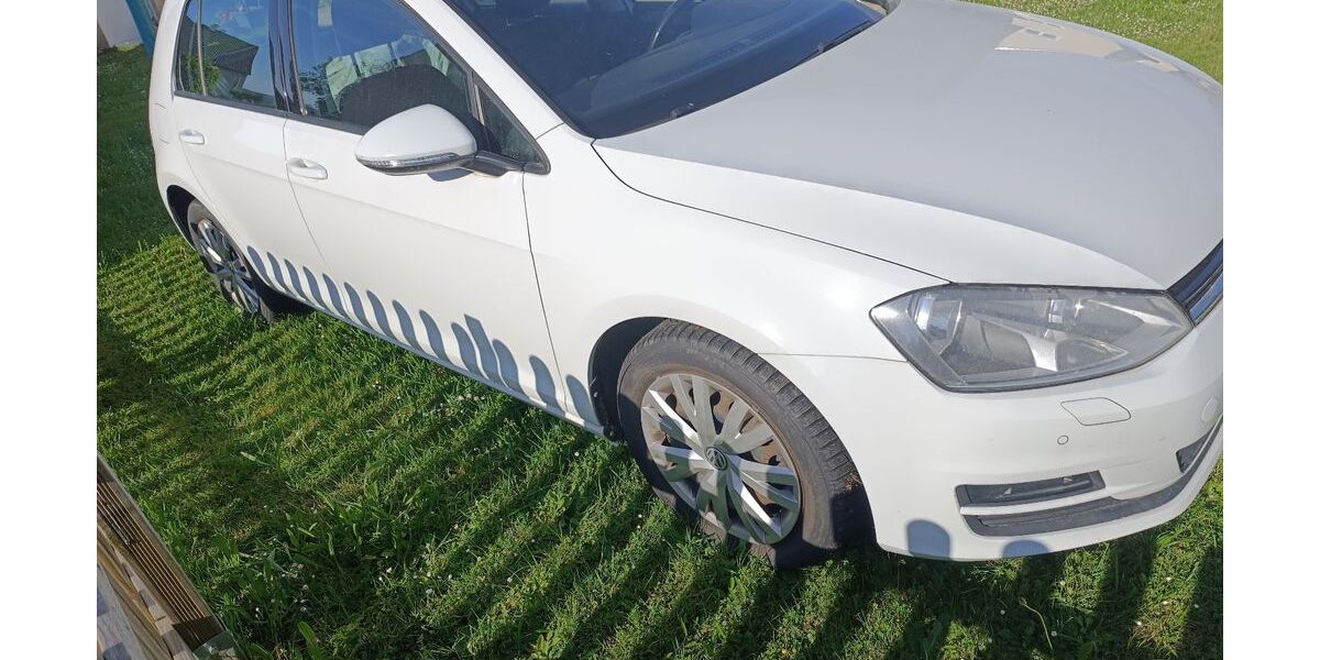 VW Golf 128.900 km 8.500 &euro; Hagenbüchach 91469