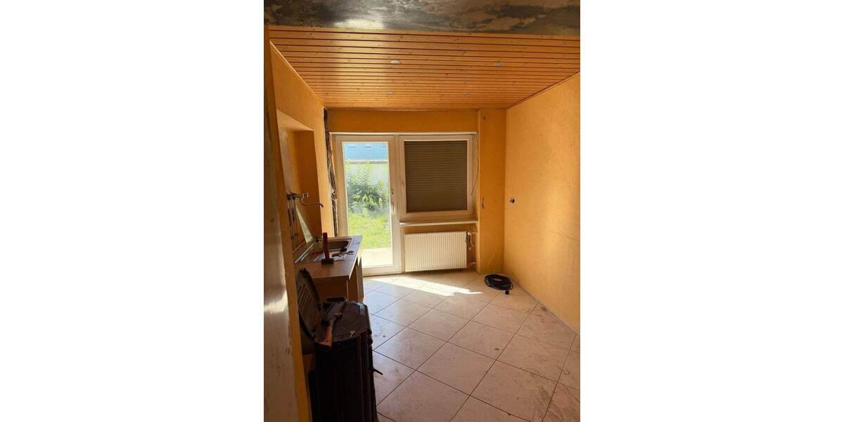 Reihenmittelhaus Nürnberg Thon - 9 Zimmer, 110 m&sup2;, 380.000&euro; | Angebot:25877148
