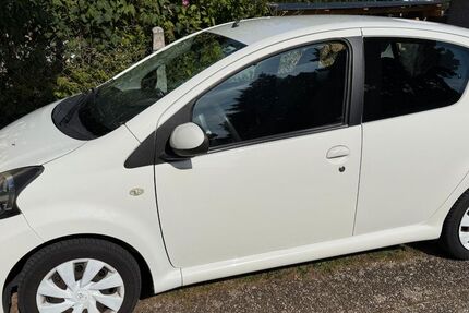 Toyota Aygo (X) 80.000 km 4.300 &euro; Stein 90547