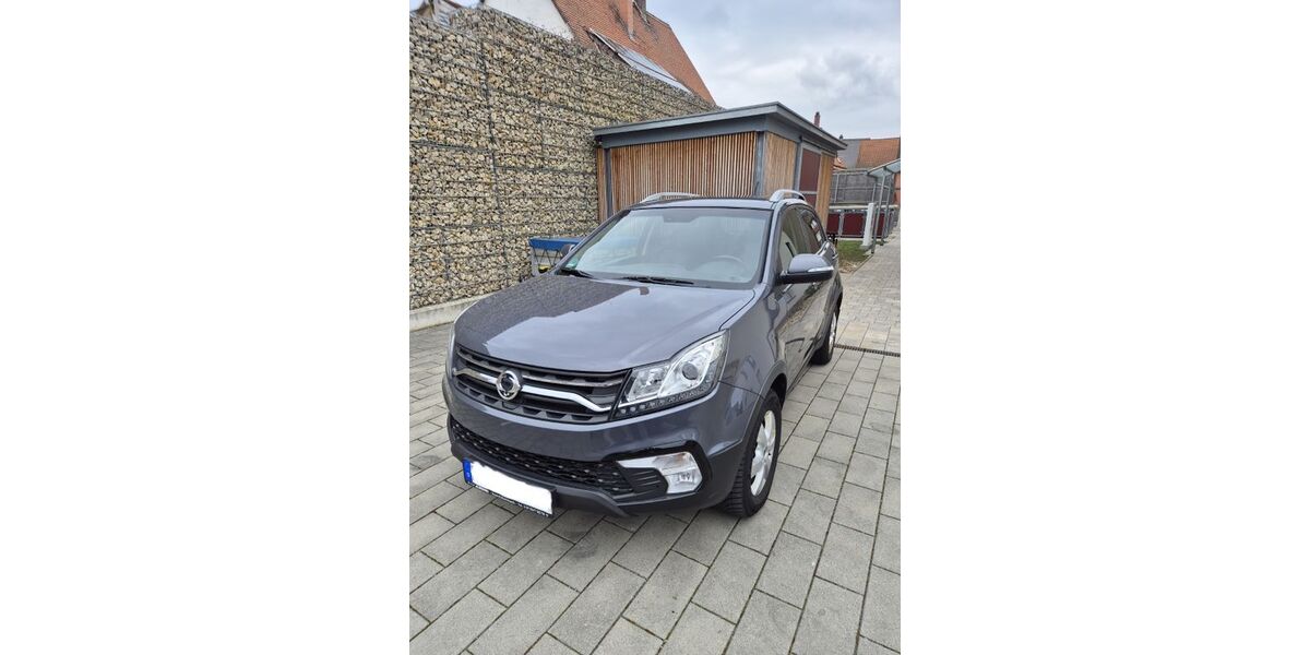 SsangYong Korando 149.000 km 10.690 &euro; Roth-Eckersmühlen 91154