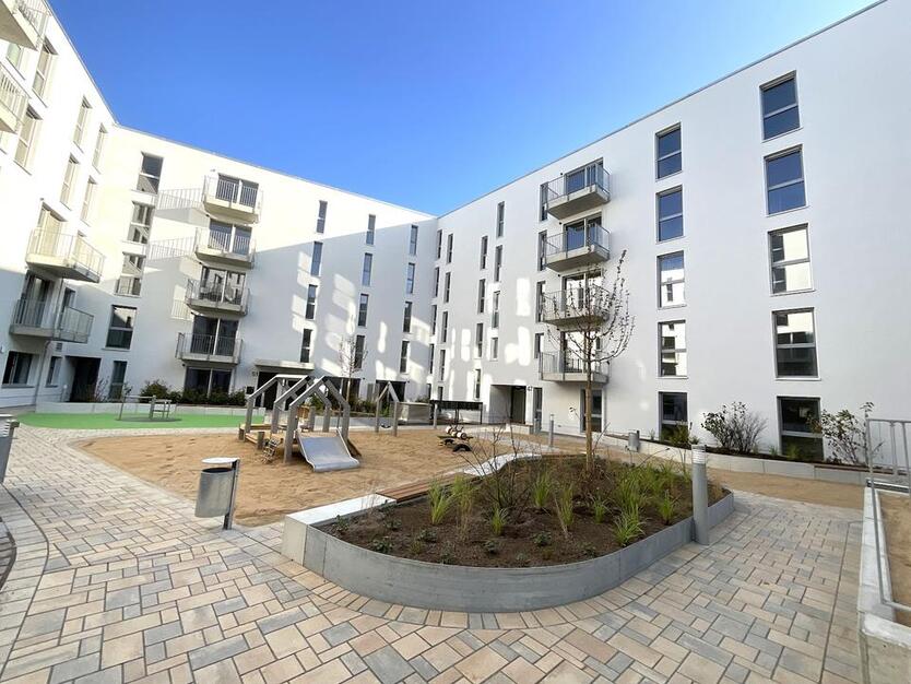 2 Nettokaltmieten frei! *3-Zimmer-Penthouse mit großzügiger Dachterrasse in Nürnberg- Hohe Marter* zimmer