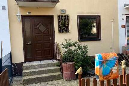 Haus Erlangen Bruck - 4 Zimmer, 129 m&sup2;, 399.000&euro; | Angebot:27108261